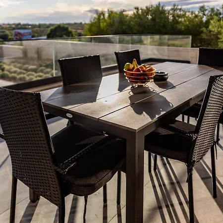 Panoramica W Balcony And Swimming Pool Apartmán *