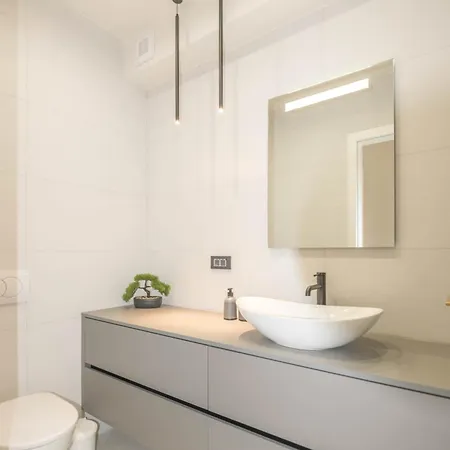 Lägenhet Panoramica W Balcony And Swimming Pool Zadar